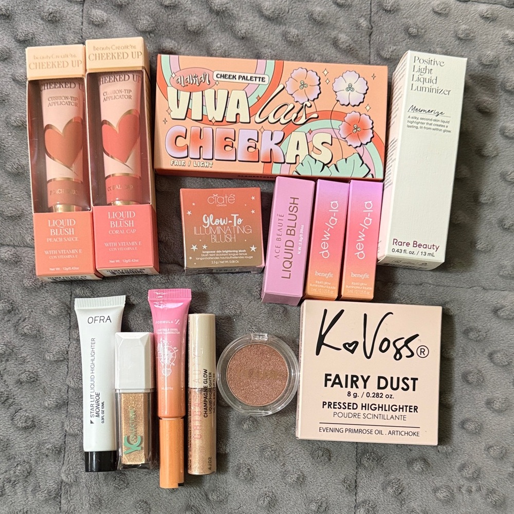 Blush & Illuminator bundle (14pc)